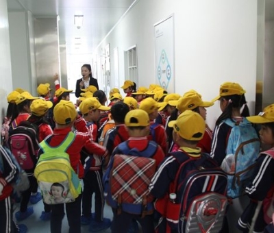 800余名師生、家長(zhǎng)在仙客來(lái)開(kāi)展社會(huì)實(shí)踐活動(dòng)