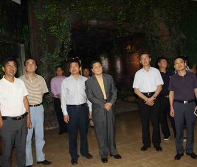 中國農(nóng)產(chǎn)品流通經(jīng)紀人考察團蒞臨仙客來考察