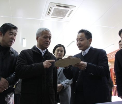 九江市委書記楊偉東蒞臨仙客來公司調研