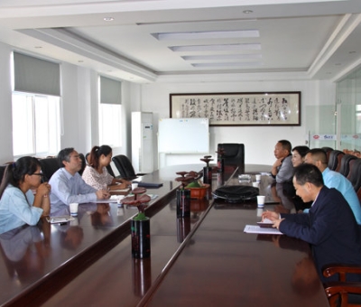 江西省政府決策咨詢委員會(huì)秘書(shū)處處長(zhǎng)李鵬飛一行蒞臨仙客來(lái)公司調(diào)研、考察科技創(chuàng)新