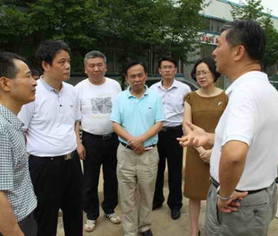 江西省林業(yè)廳廳長閻鋼軍蒞臨仙客來公司視察、指導工作