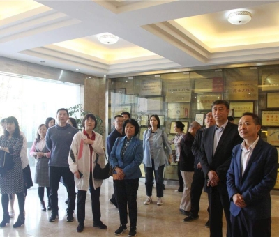 國家人力資源和社會保障部勞動模范和先進個人到訪仙客來公司